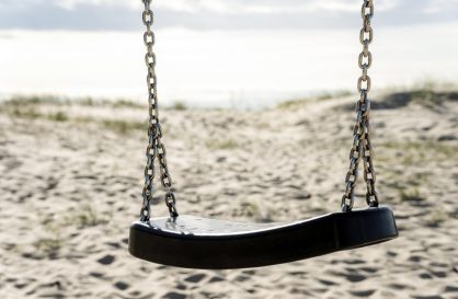 beach-landscape-with-swing
